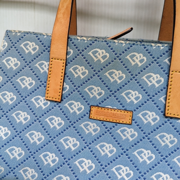 DOONEY & BOURKE blue monogrammed small handbag purse - Picture 7 of 16